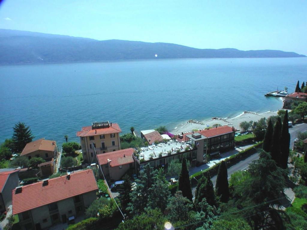 Hotel Lido Гарньяно Экстерьер фото