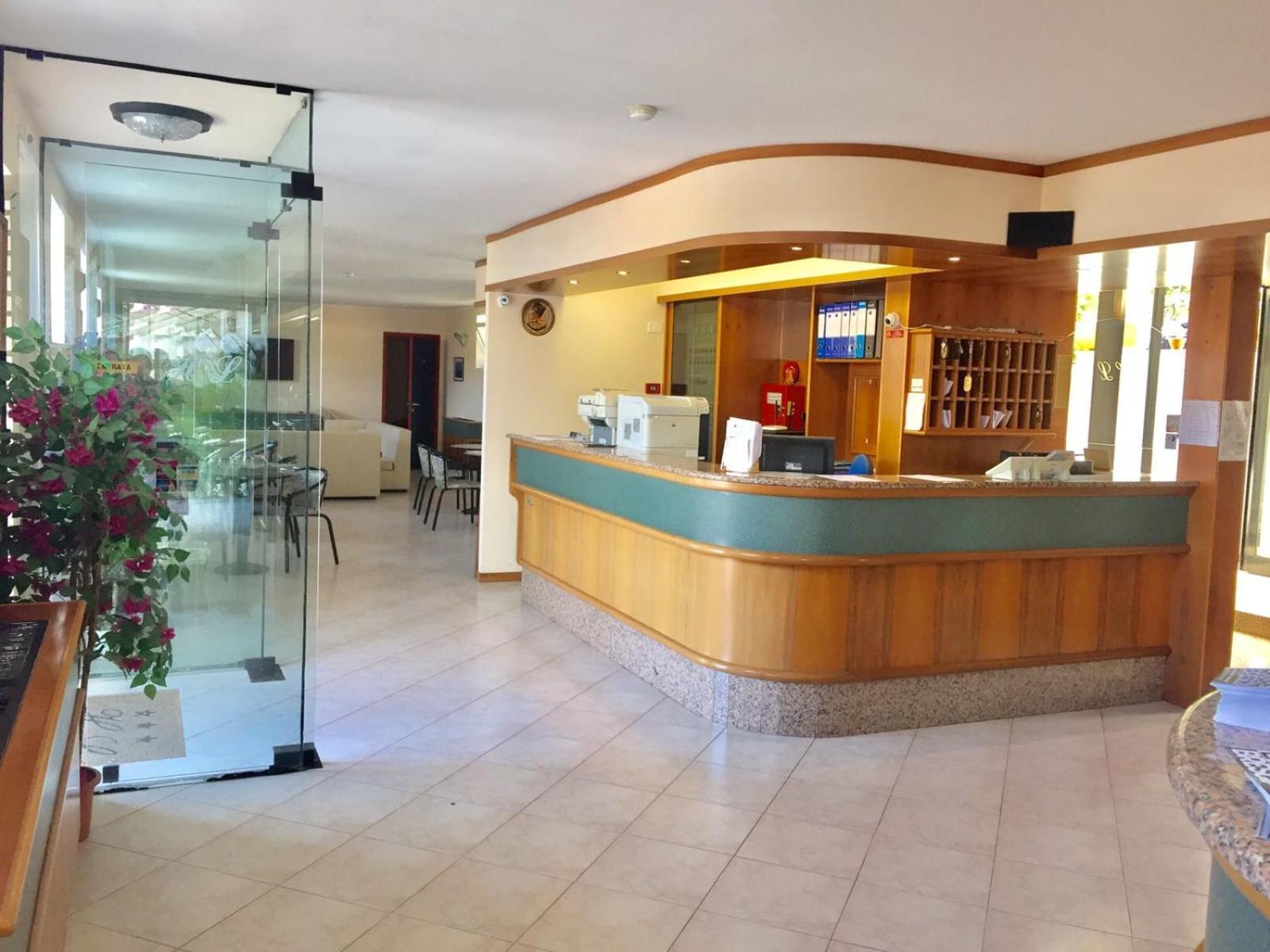 Hotel Lido Гарньяно Экстерьер фото