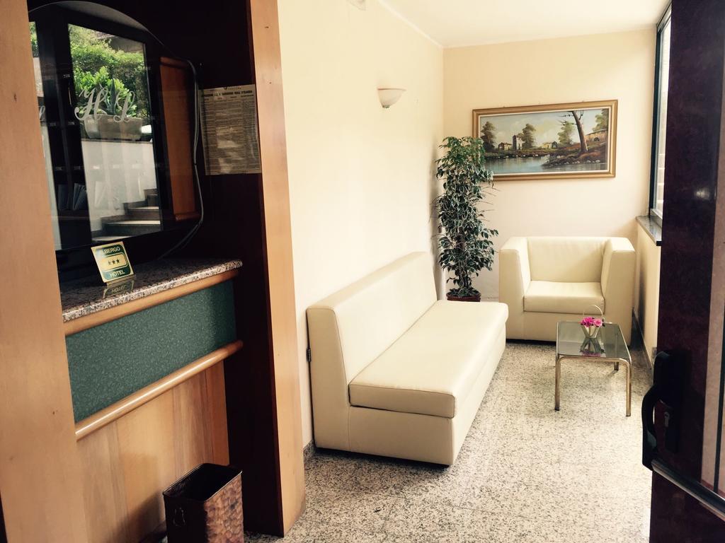 Hotel Lido Гарньяно Экстерьер фото