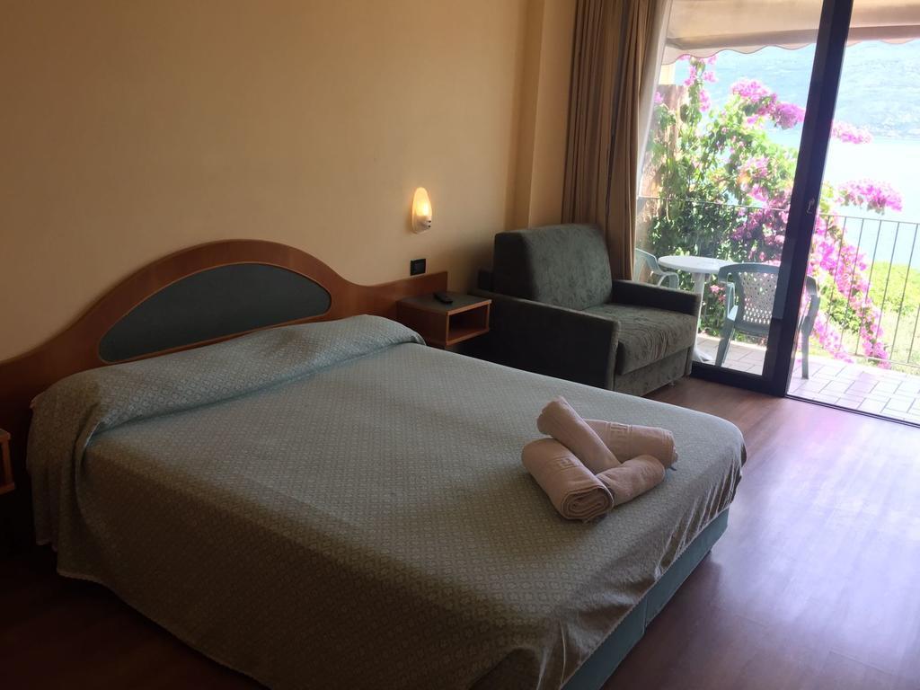 Hotel Lido Гарньяно Экстерьер фото