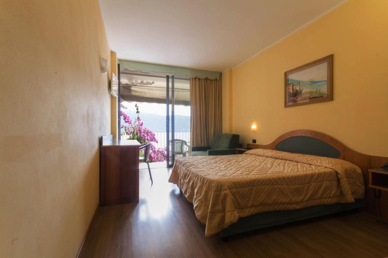 Hotel Lido Гарньяно Экстерьер фото